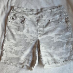 Belle by Kim Gravel Light Gray Camo Denim Shorts